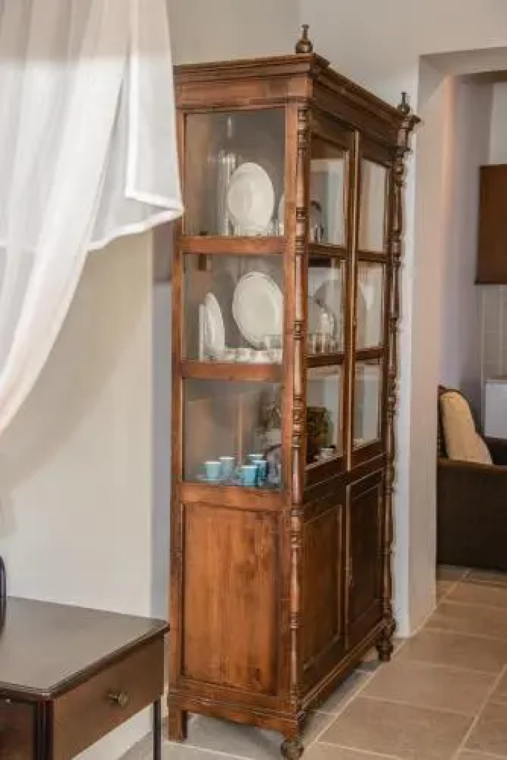 Kozakos Luxury House