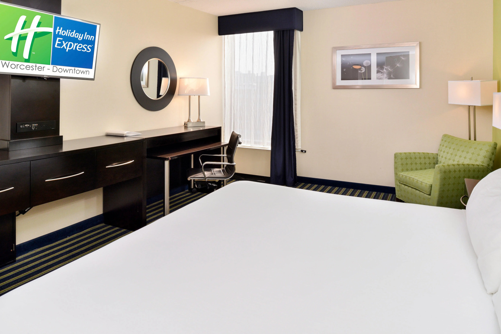 Holiday Inn Express Worcester
