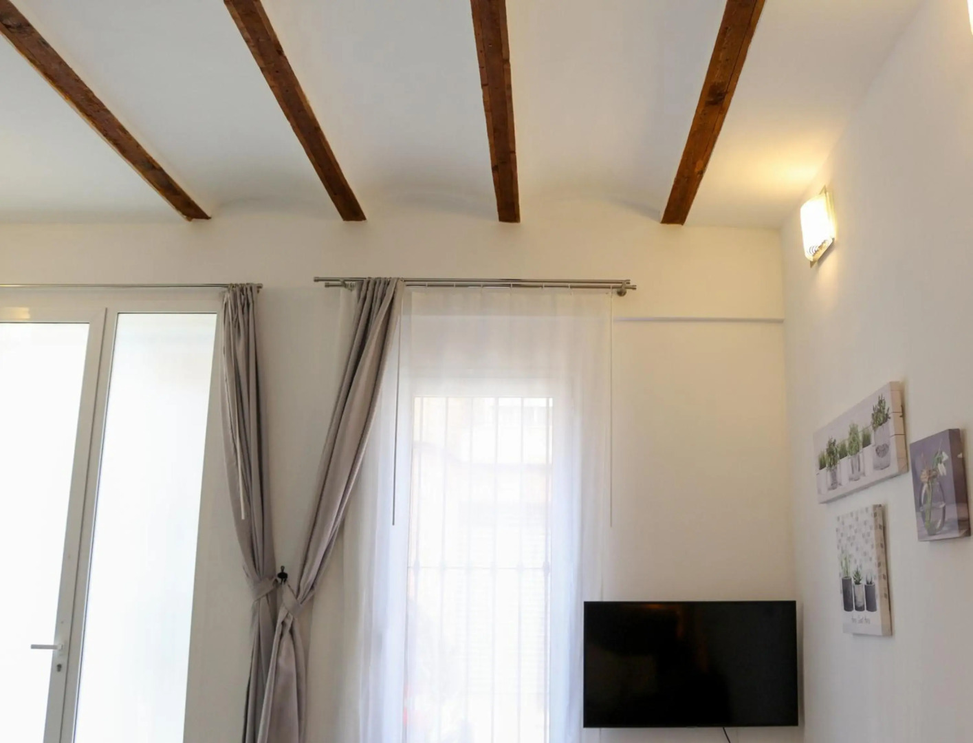 Balustrada Apartments