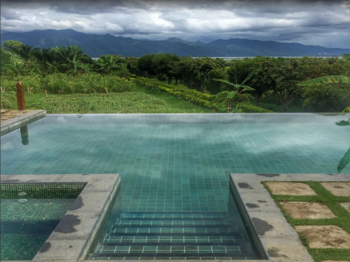 Inle Lake View Resort & Spa