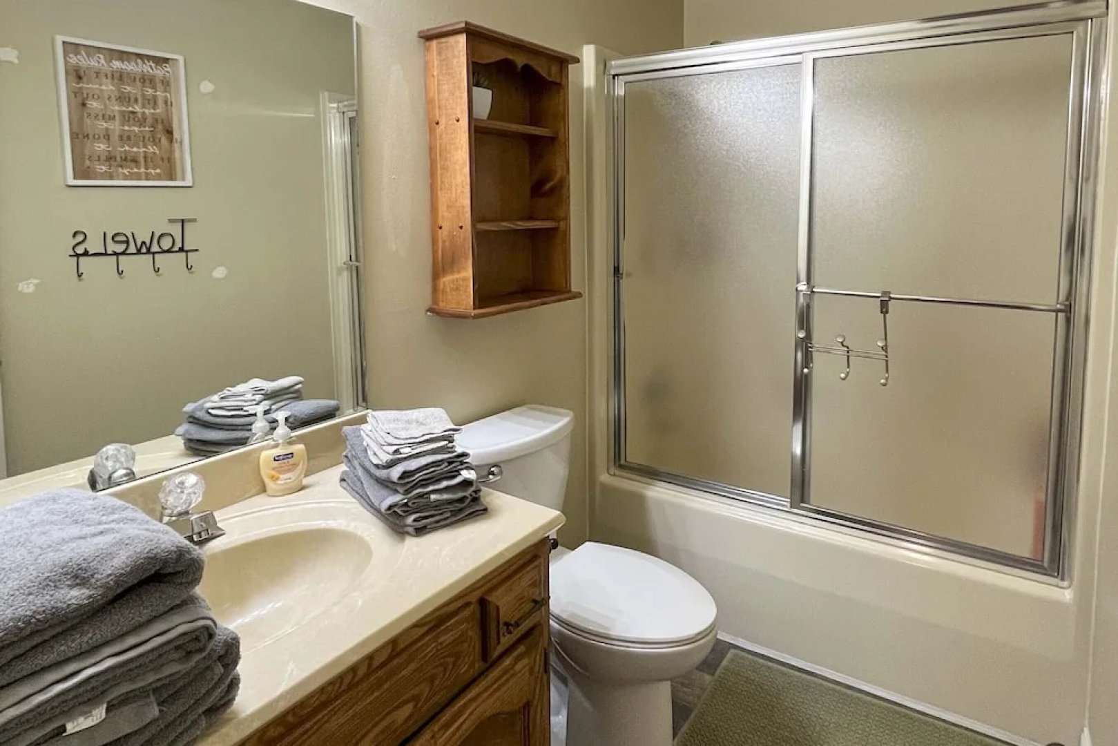 Spacious Bella Vista Home ~ 5 Mi to Lake!