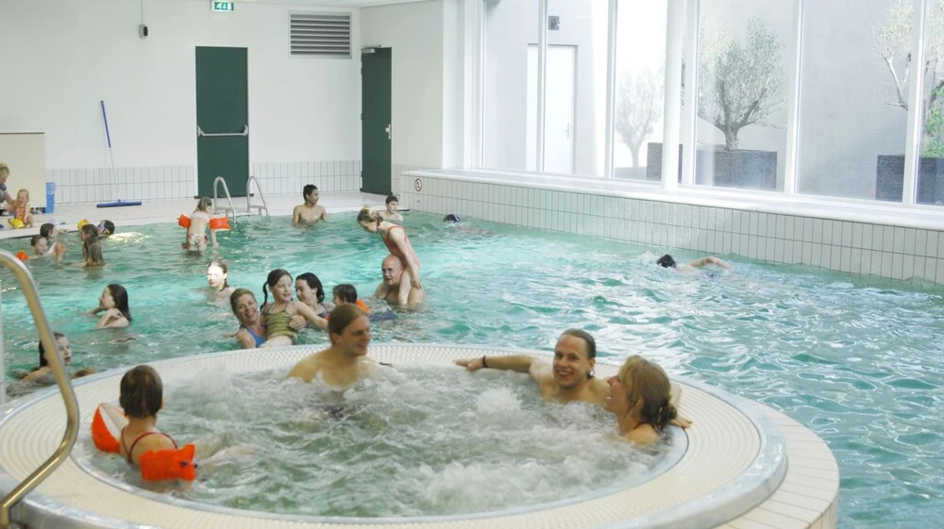 Roompot Hotel Marinapark Volendam