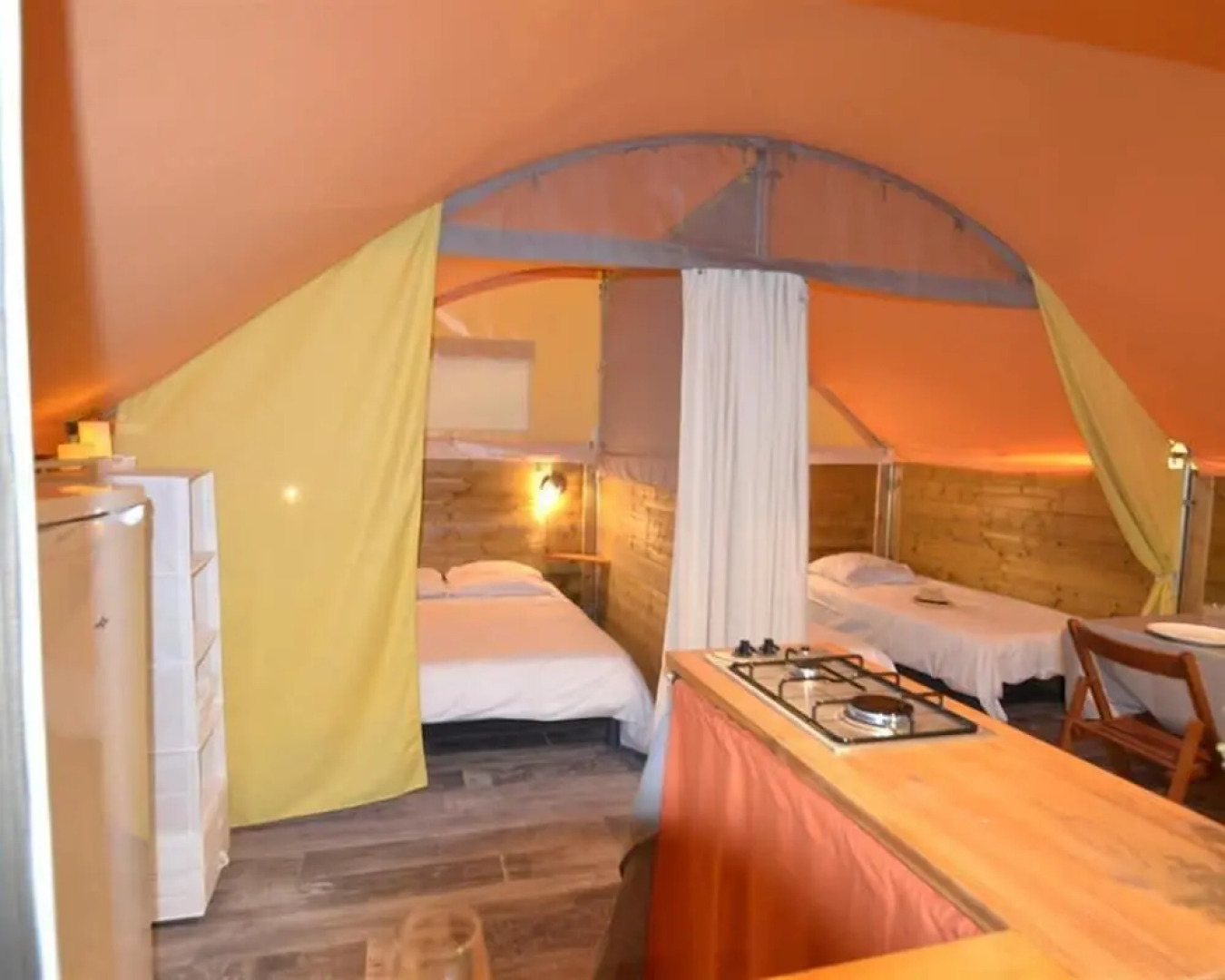 Camping des Rives des Corbieres