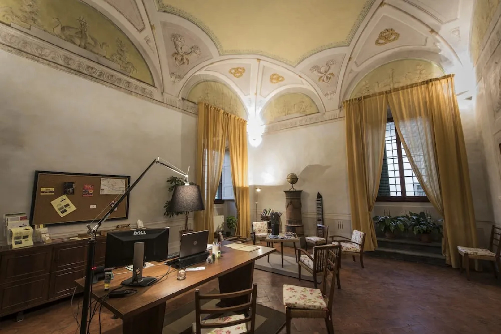 Residenza dEpoca Torre Dei Lari