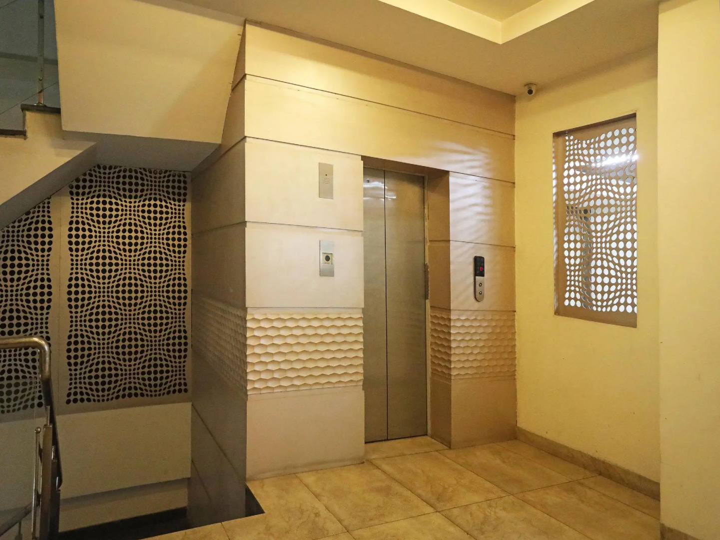 OYO 5192 Laj Regency