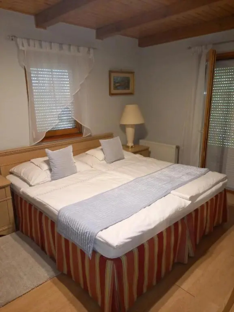 Mézesvölgy Vendégház