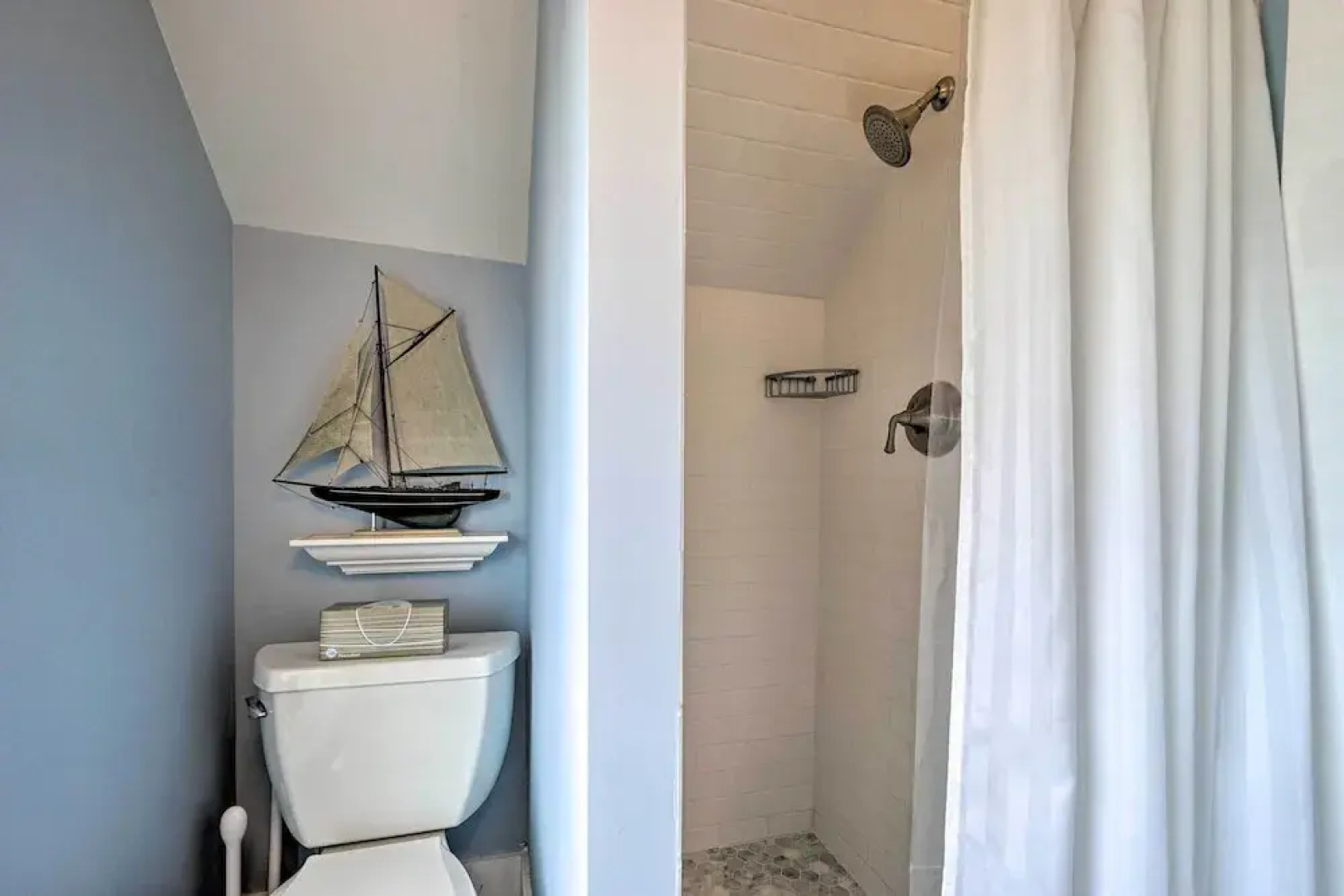 Splendid Provincetown Penthouse Apartment w/ Deck!