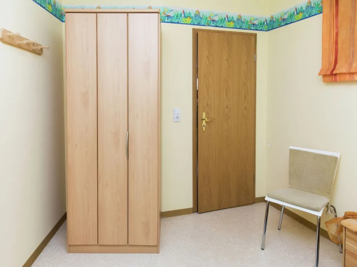 Beautiful property (65 m) with terrace and a small garden.