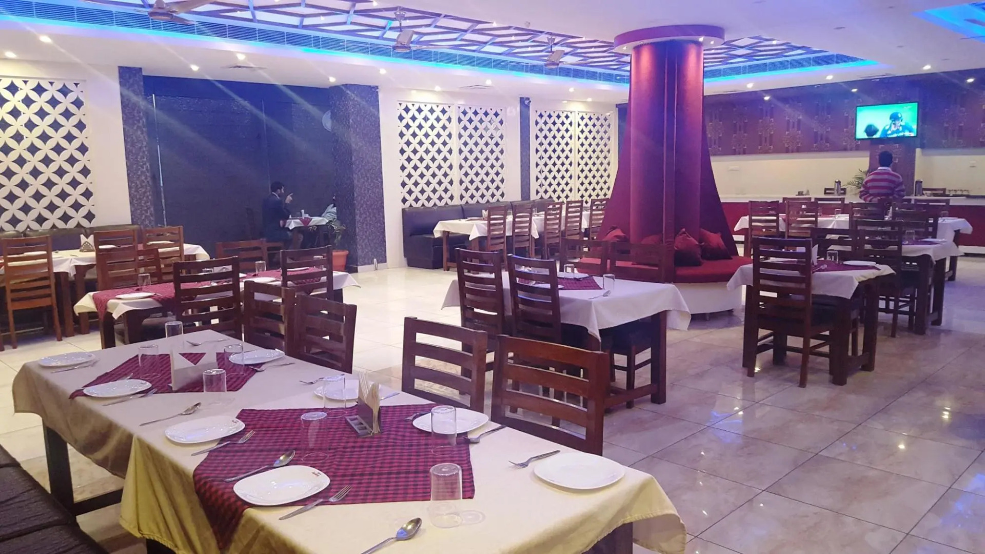 Hotel Chopra Residency