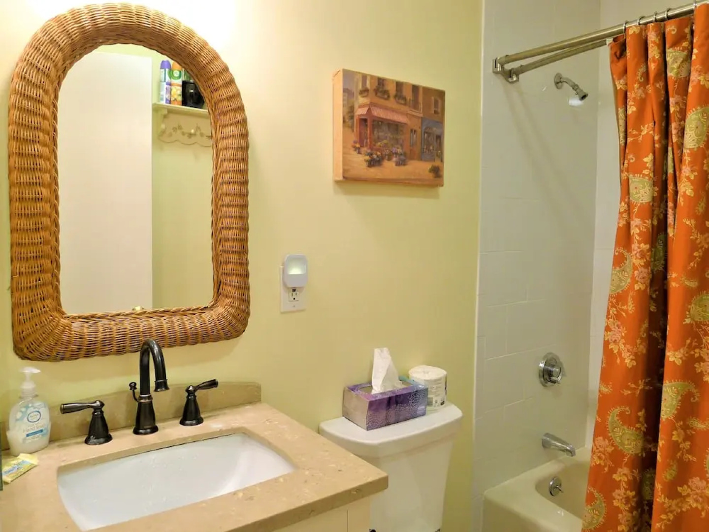 87 Chilton - 2 Bedroom Condo