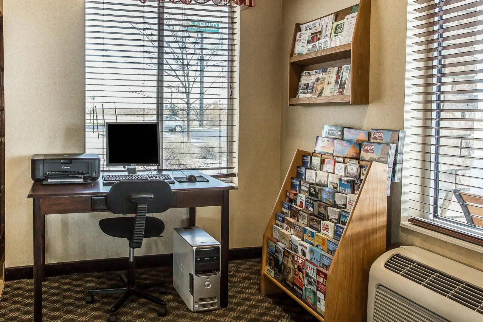 Comfort Inn & Suites Near University of Wyoming