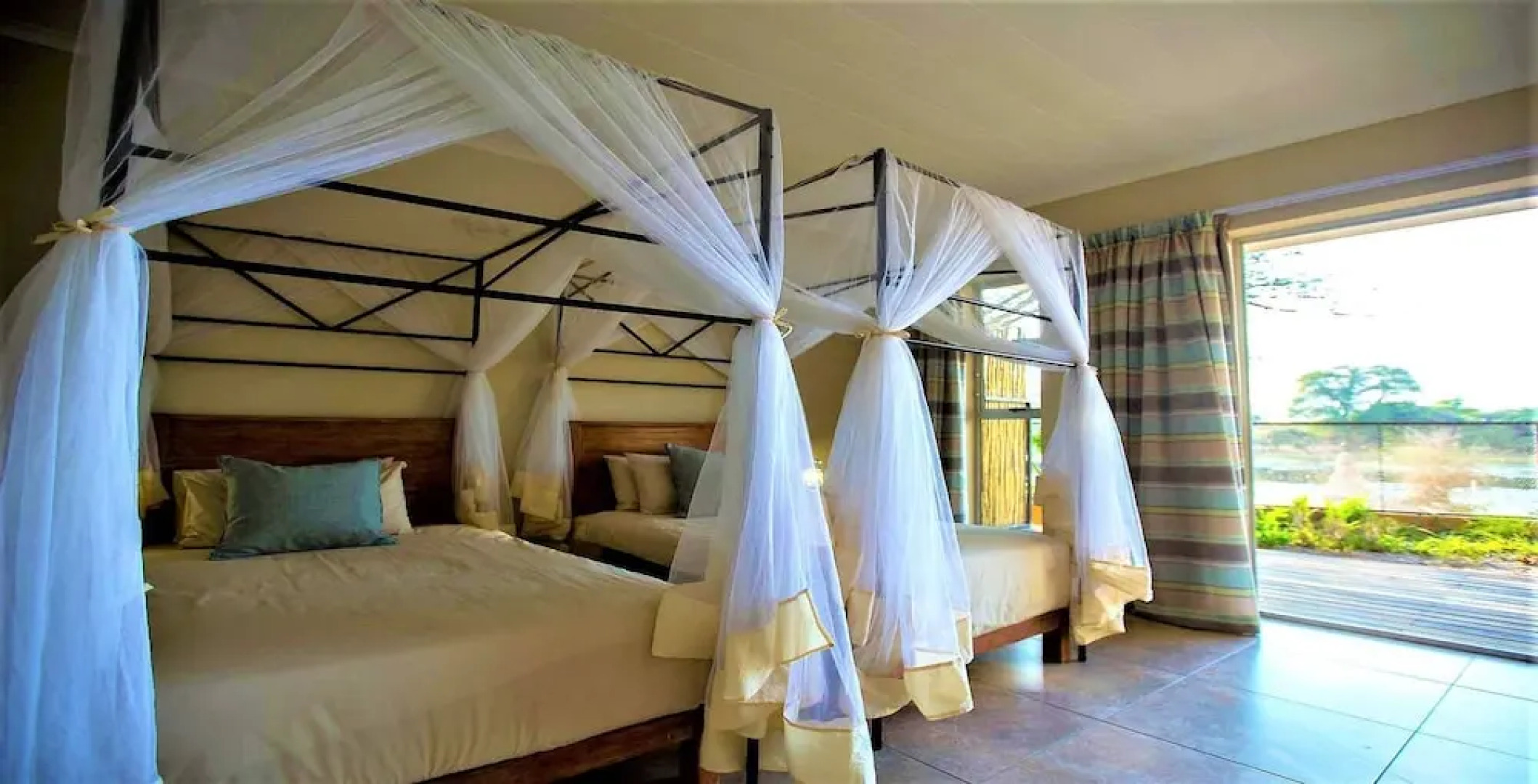 Maun Waterfront Guesthouse