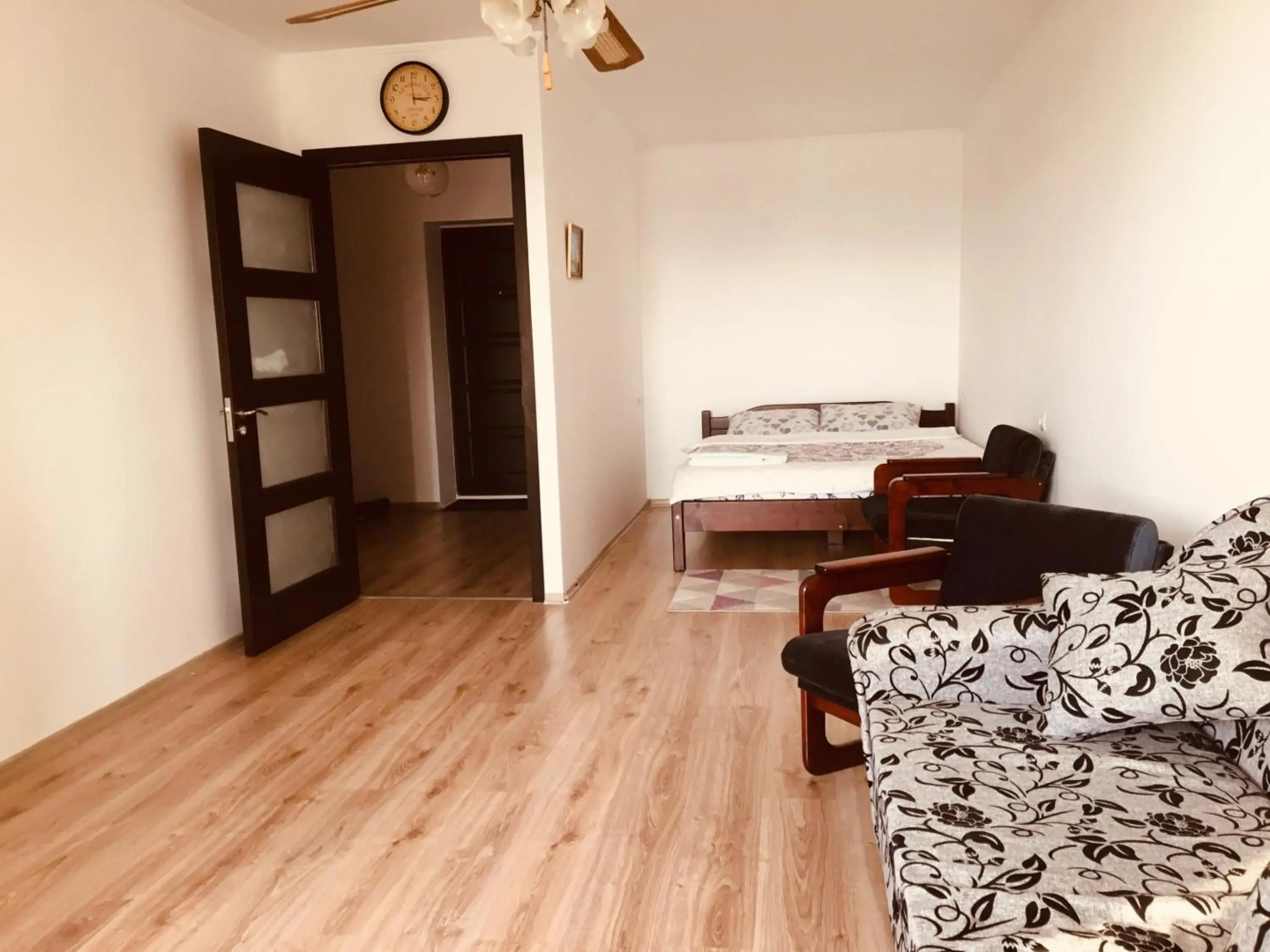 Clean apartment on Lunacharskogo street