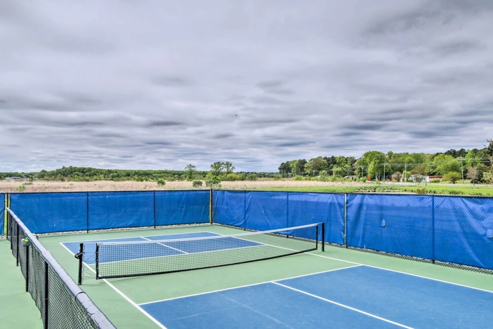 Coastal Millville Studio ~ 6 Mi to Bethany Beach