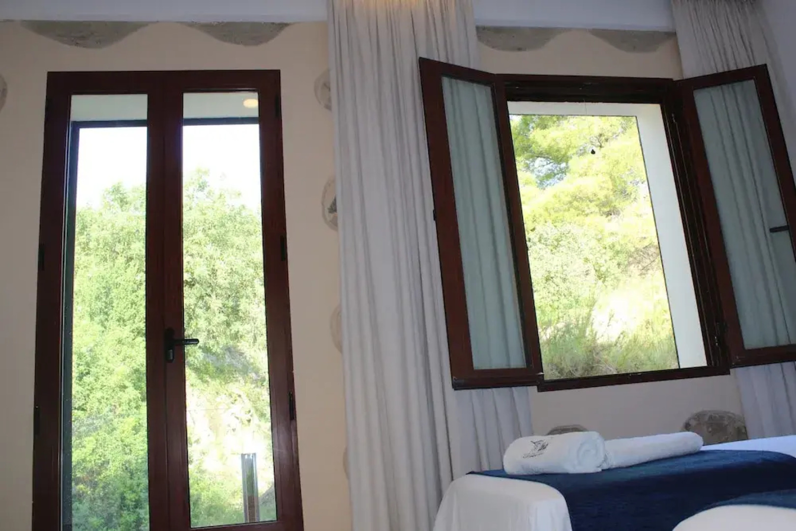 Young Hotels Spain SL