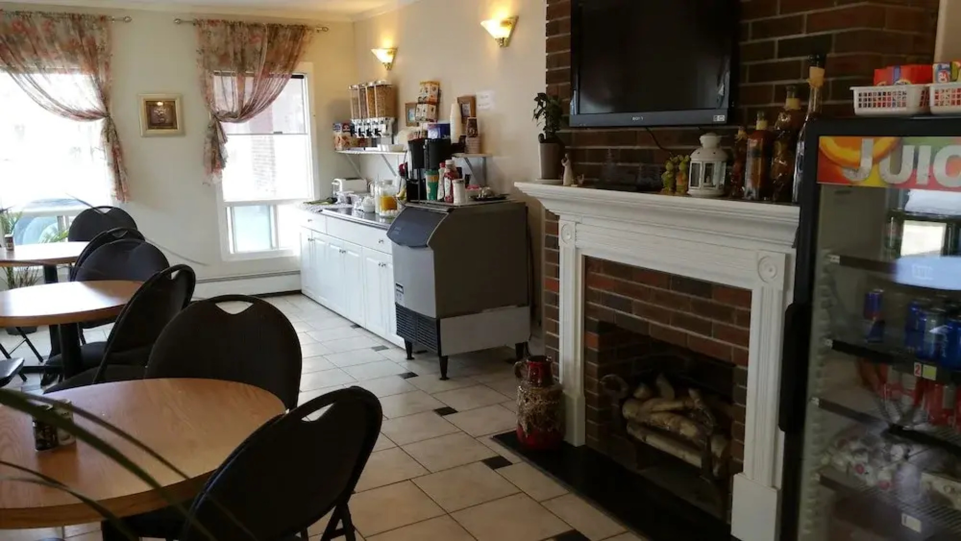 Athabasca Lodge Motel