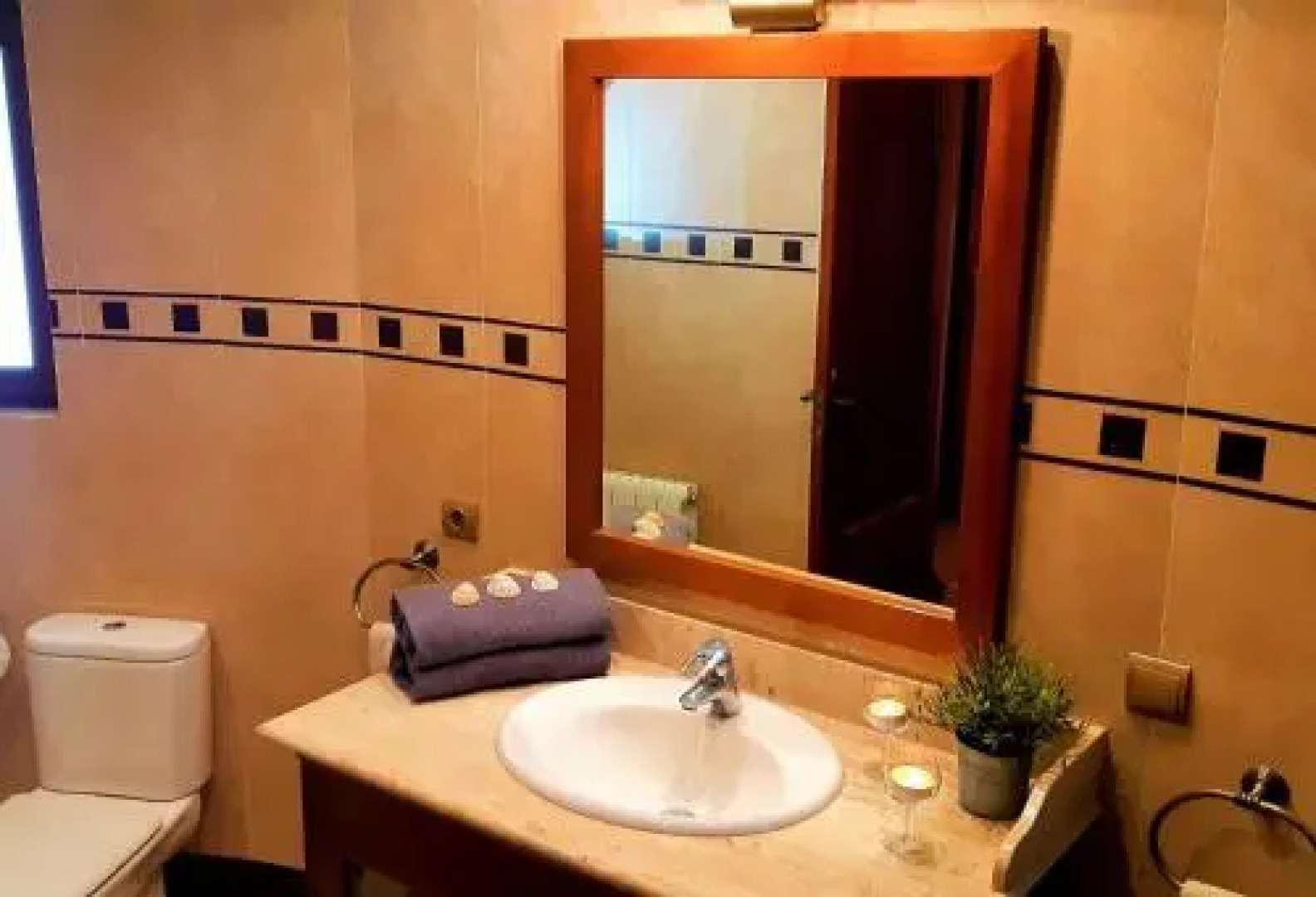 Ashram Villa Sunshine