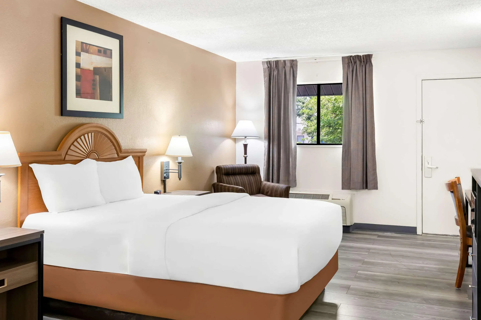 Quality Inn Cleveland Airport
