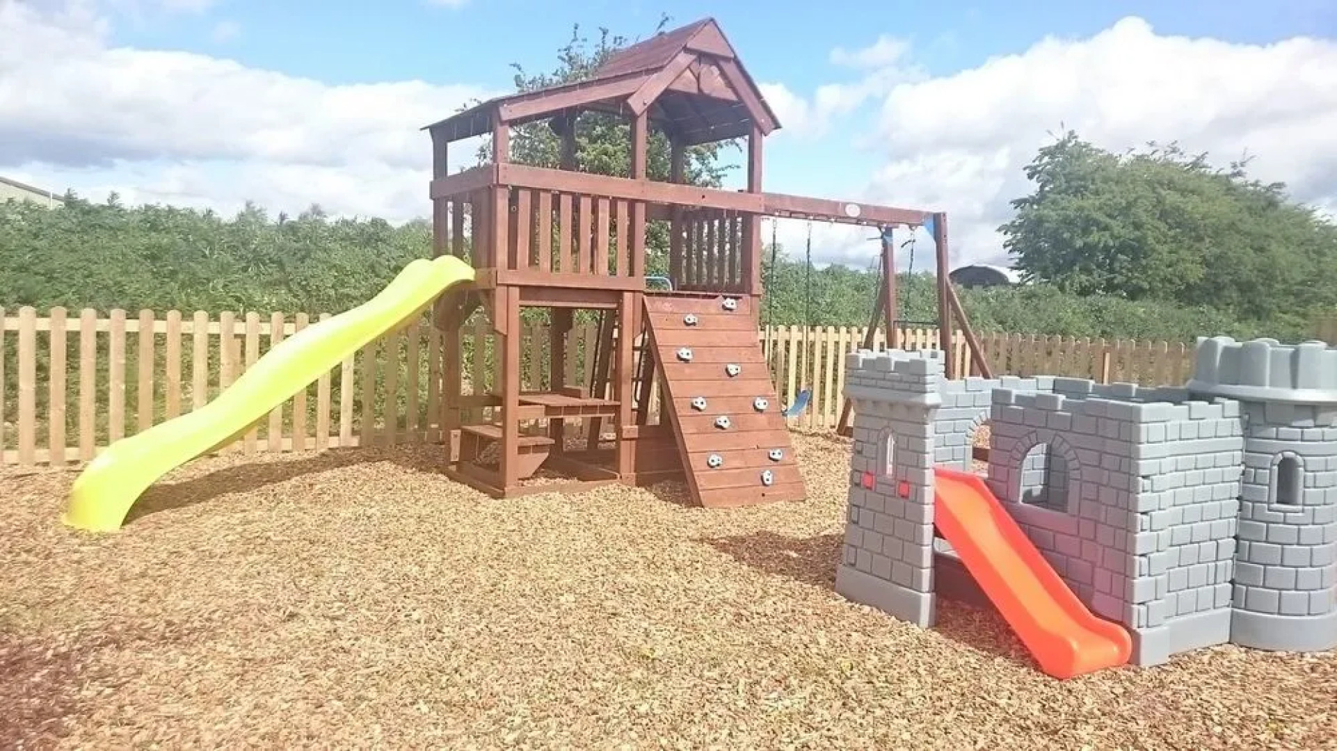 The White Rose Hotel