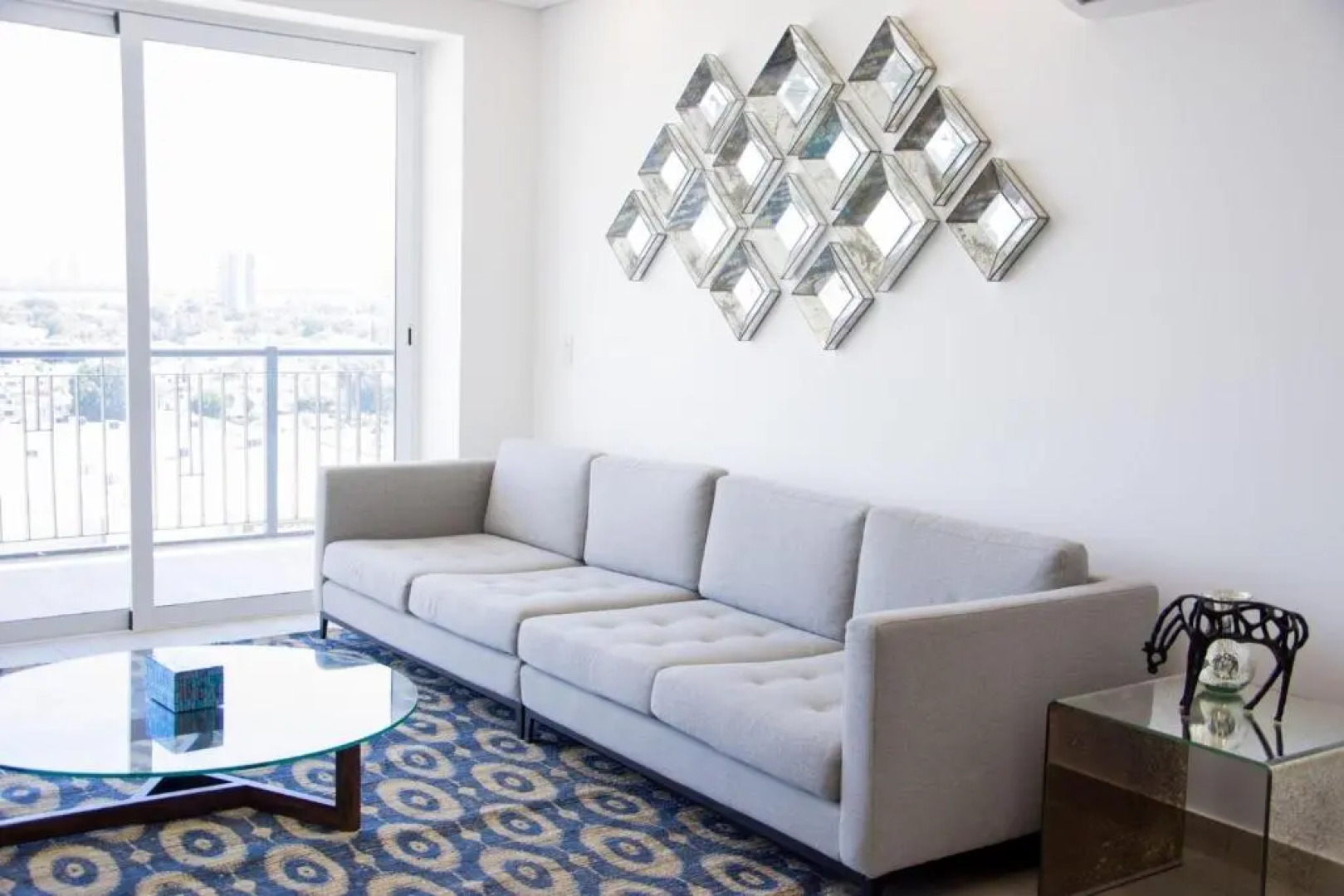 Real View Towers E706 by Casago