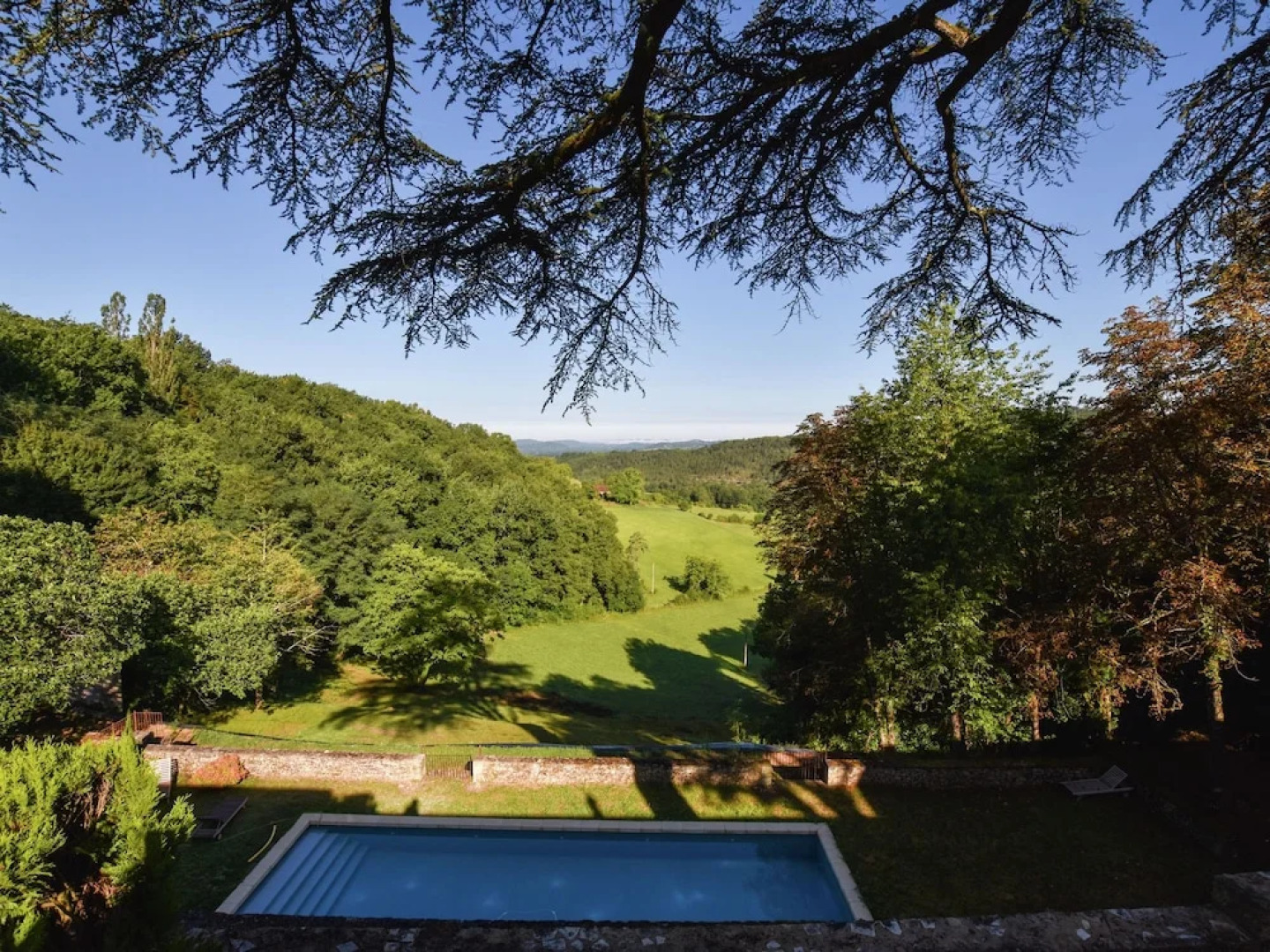 Plush Mansion on a High-end Property in Saint-germain-de-belvès With Pool