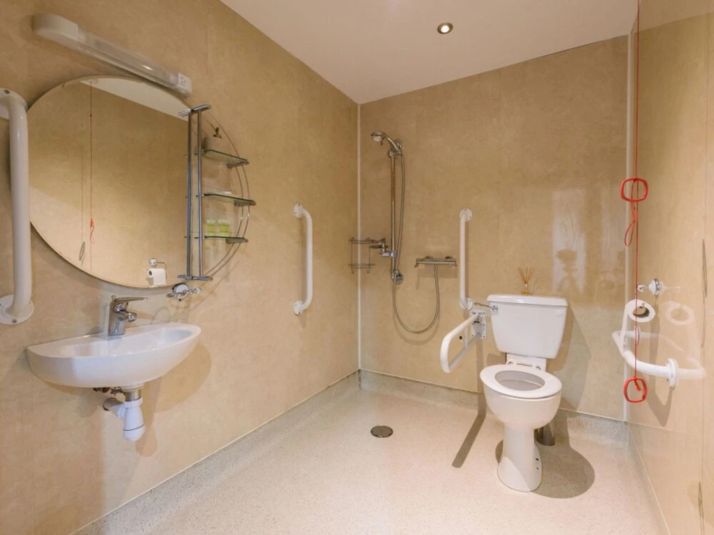 Crai Crai in Crai With 4 Bedrooms and 6 Bathrooms