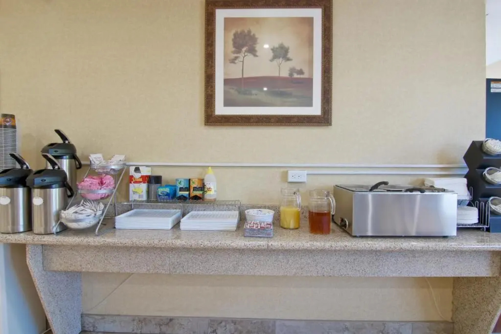 Travelodge by Wyndham Trenton