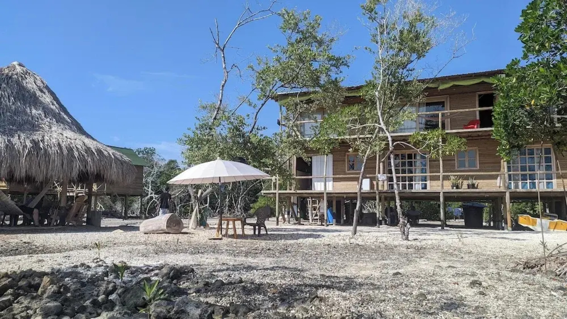 Hostel villa luz beach