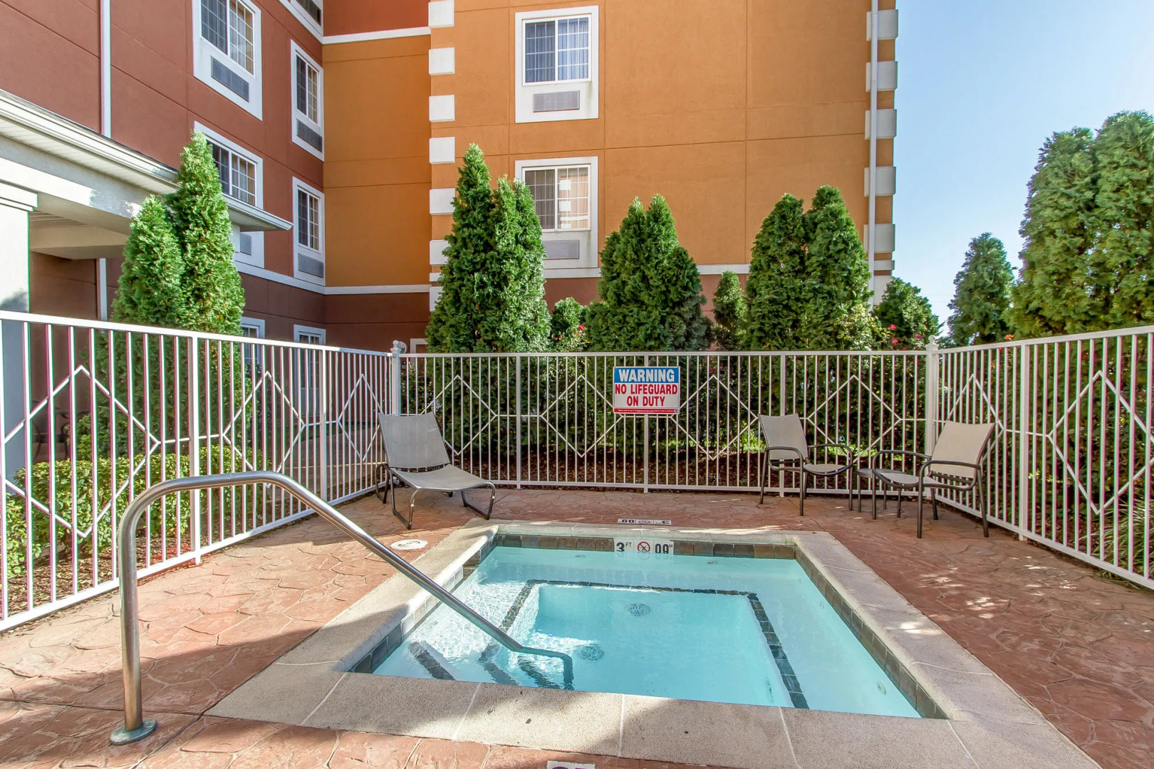 Comfort Suites Clarksville near Governors Square Mall