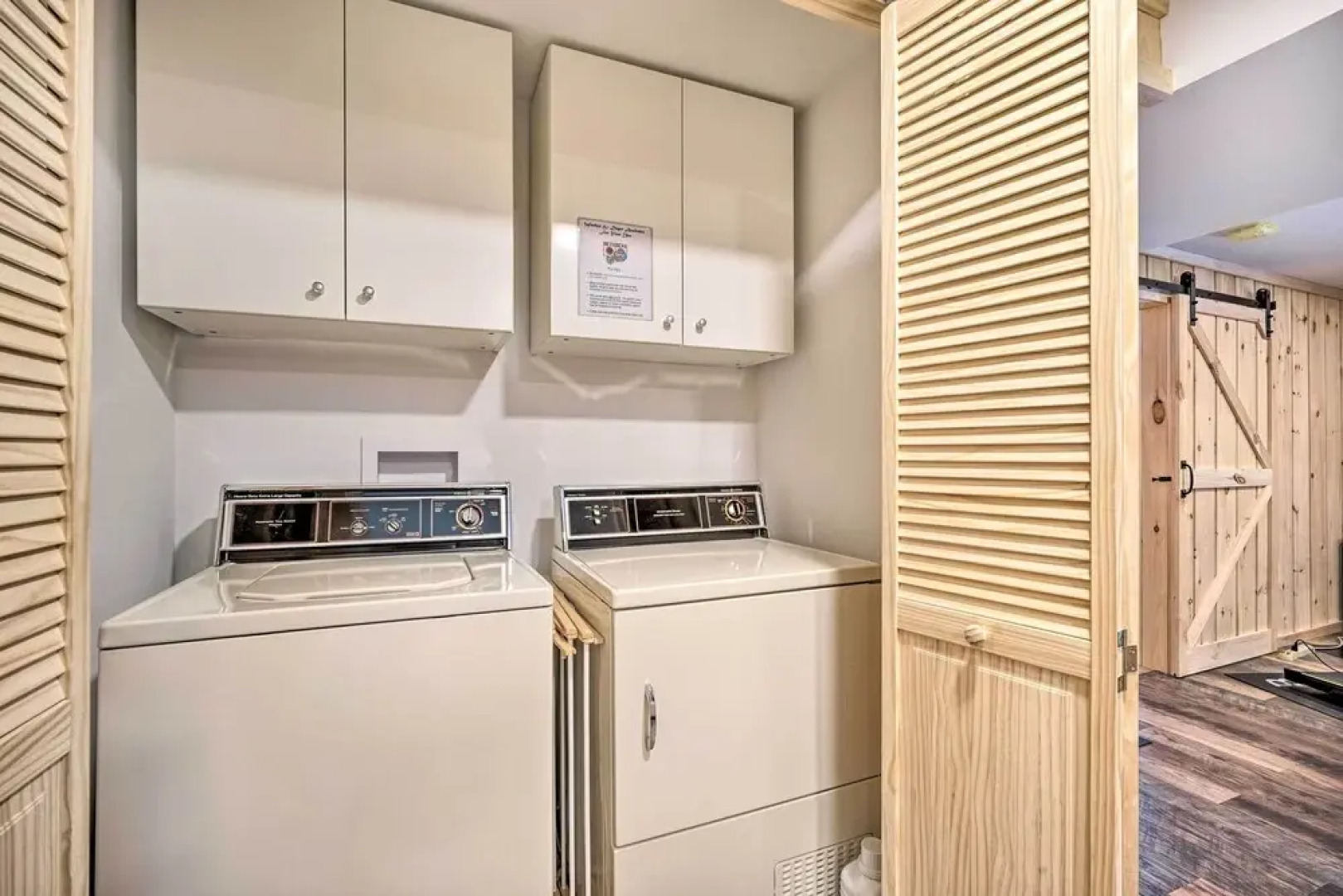 Relaxing Home Mins From Mt Snow, Hiking, & Lakes