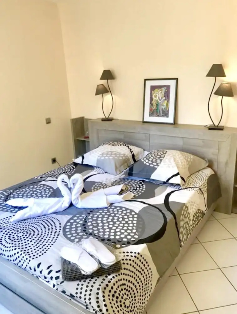 Apartment with One Bedroom in Toulon, with Wifi