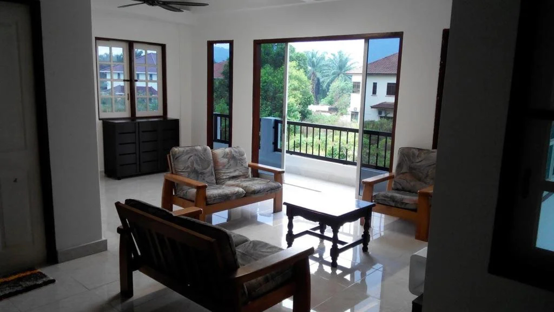 Sri Beverly Hills Near KLIA & KLIA2 & F1