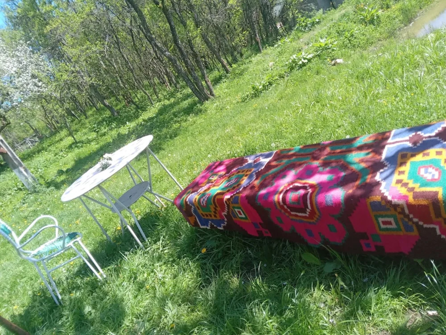 Room in Guest Room - Idylic Family Sejour With Hottube in Green Land