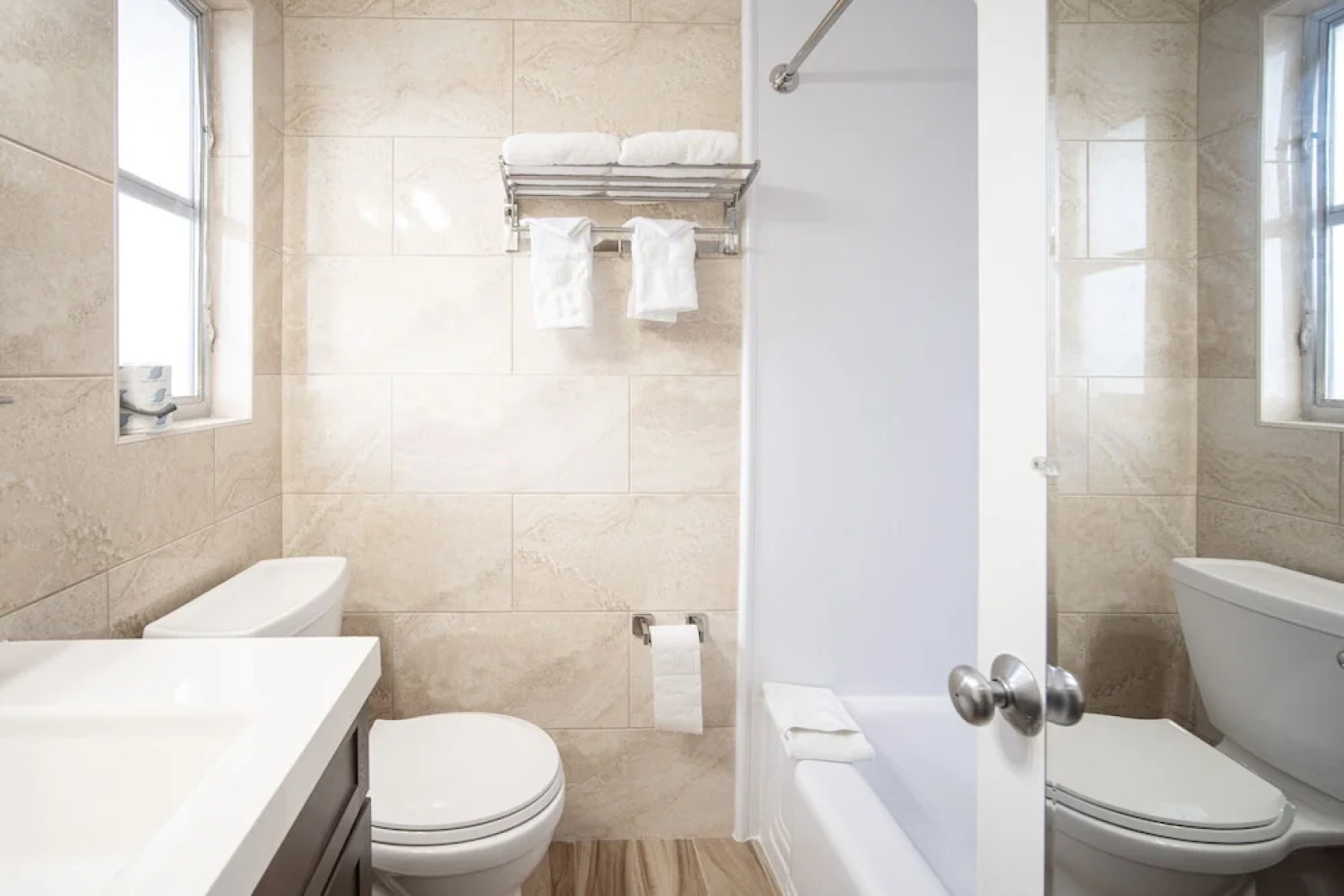 Island Sun Inn & Suites - Venice, Florida Historic Downtown & Beach Getaway