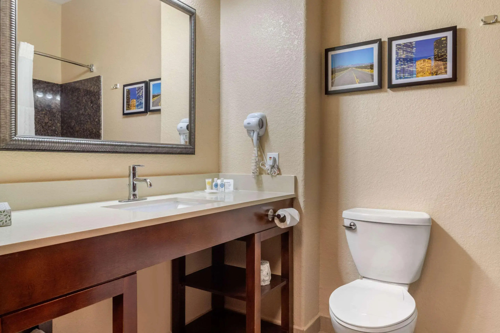 Comfort Suites Baytown I - 10