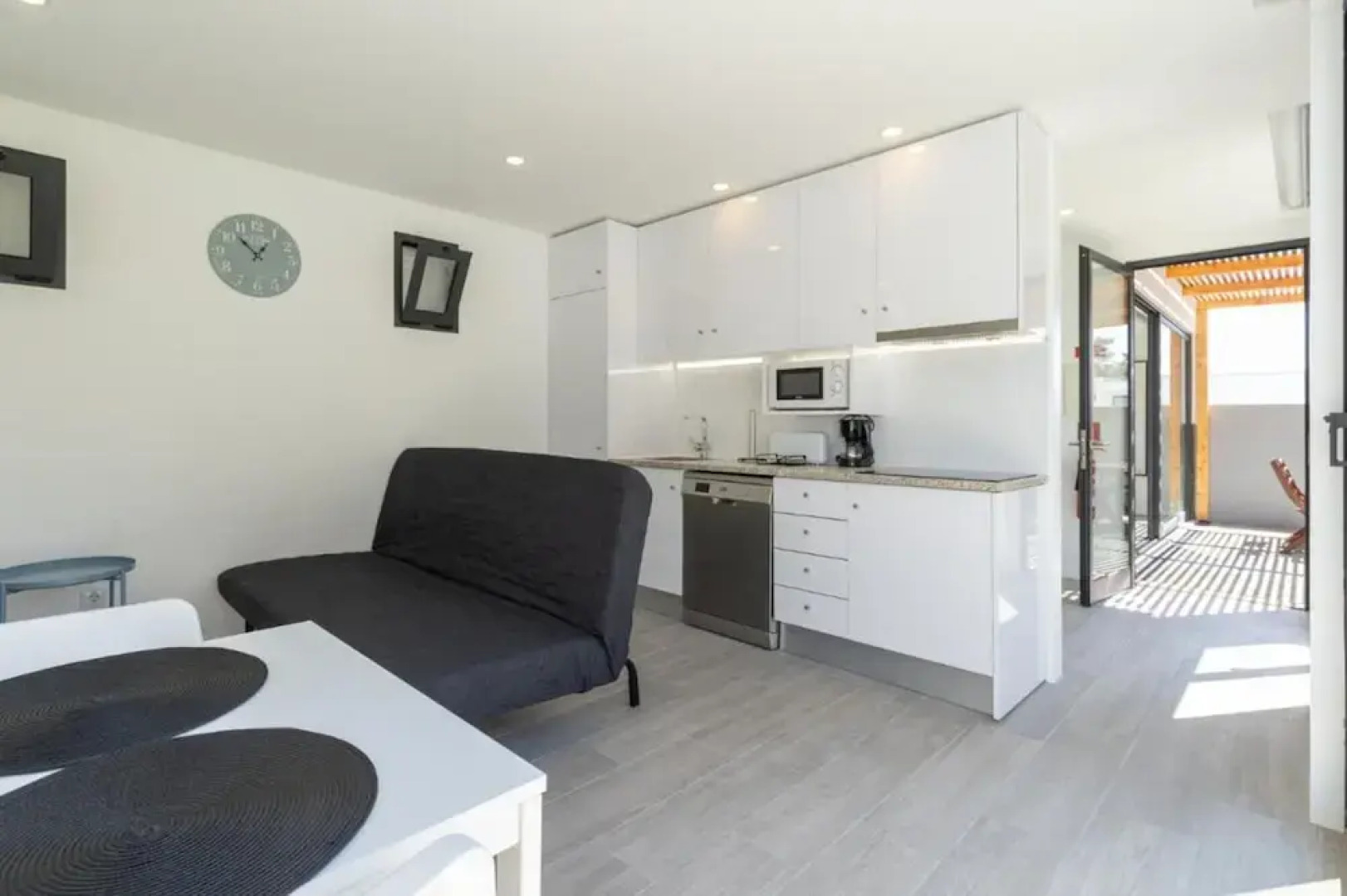 Another Side in Ovar