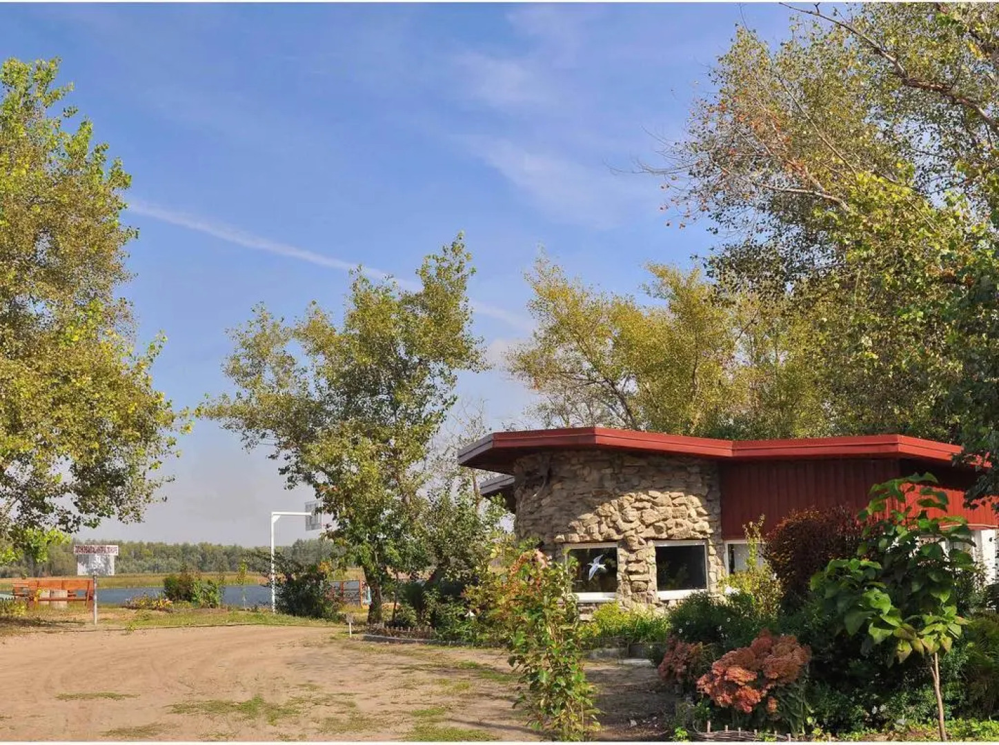 Baza Otdykha Lyudmila