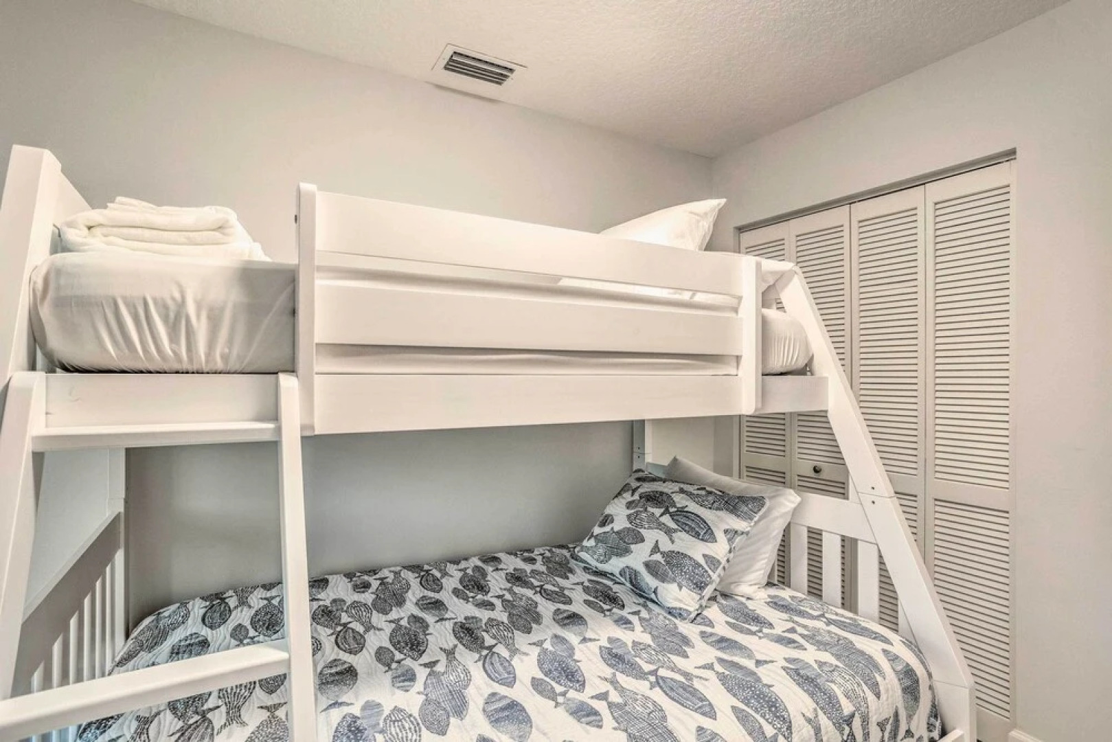 Jupiter Home w/ Patio & Grill ~ 6 Mi to Beach!