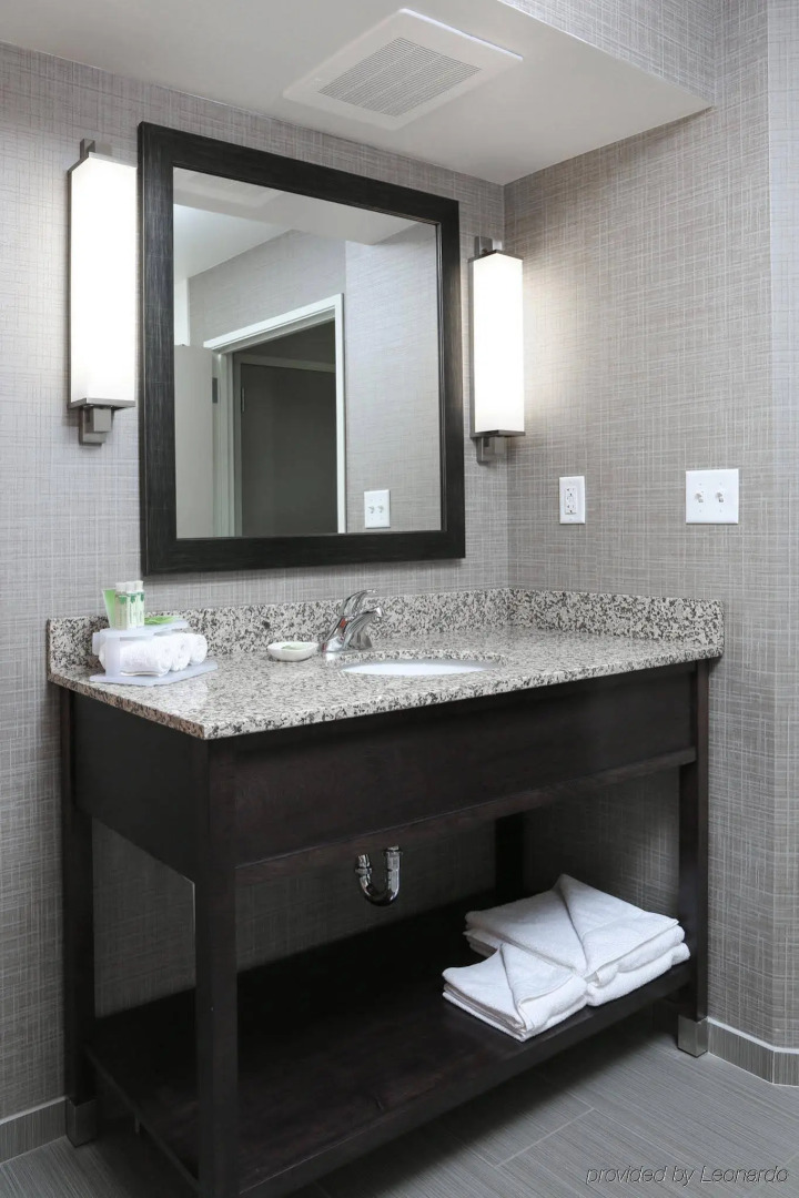 Holiday Inn Express Moline - Quad Cities Area by IHG