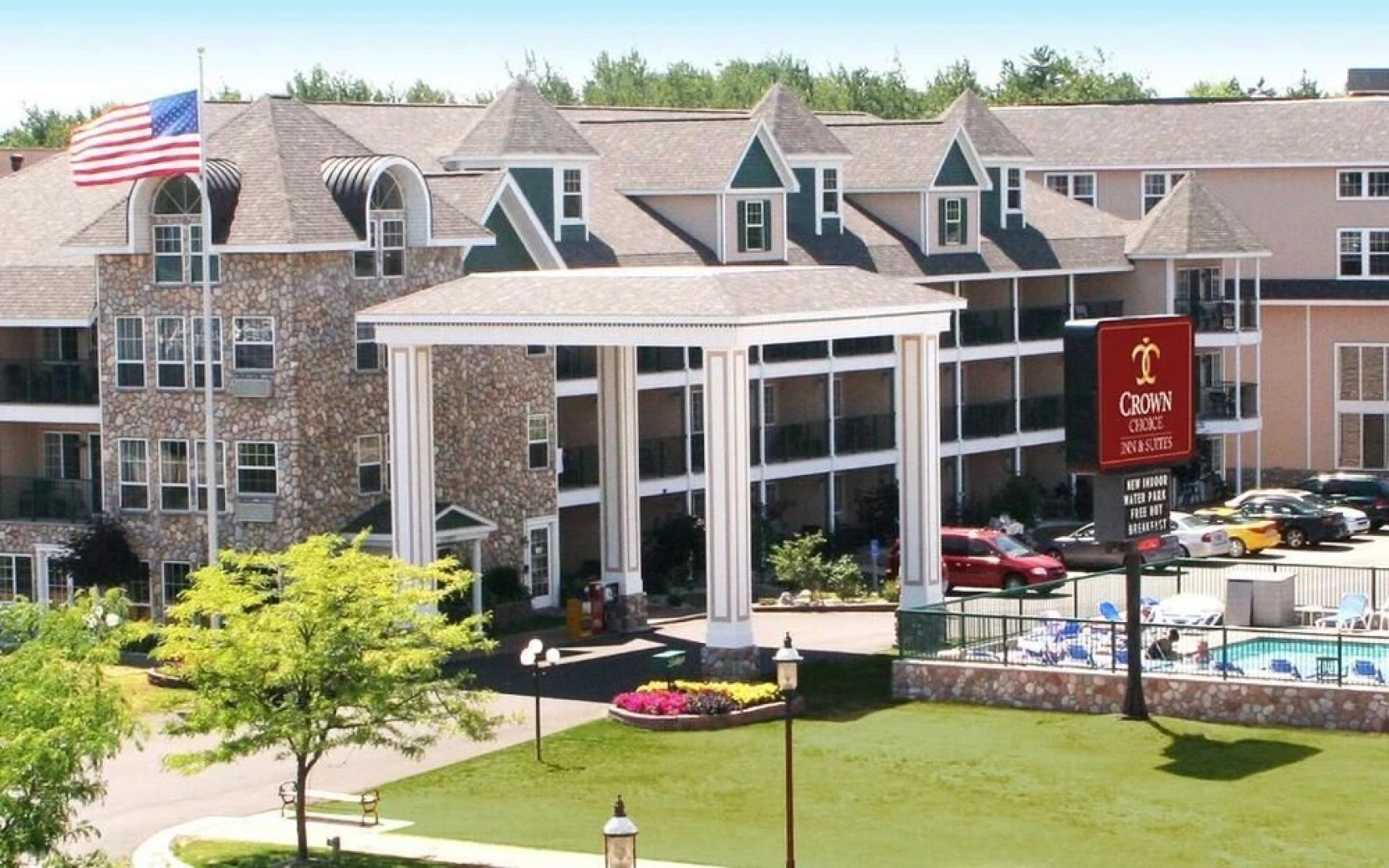 Crown Choice Inn & Suites Lakeview & Waterpark