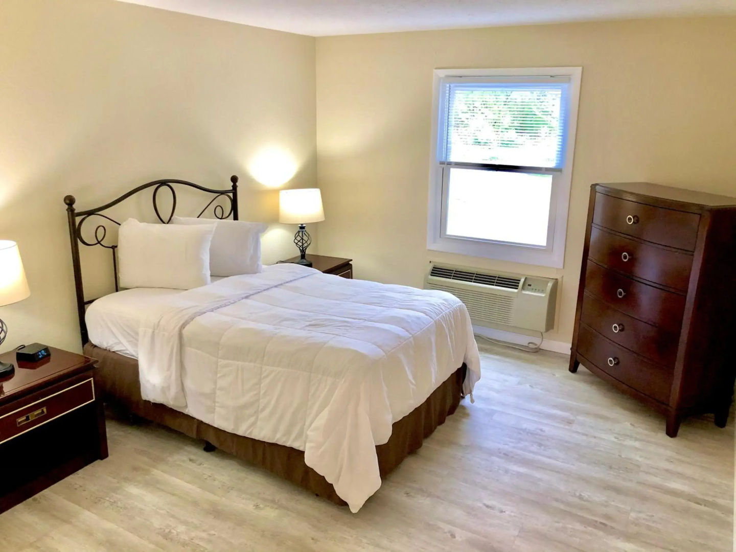 Bicentennial Inn