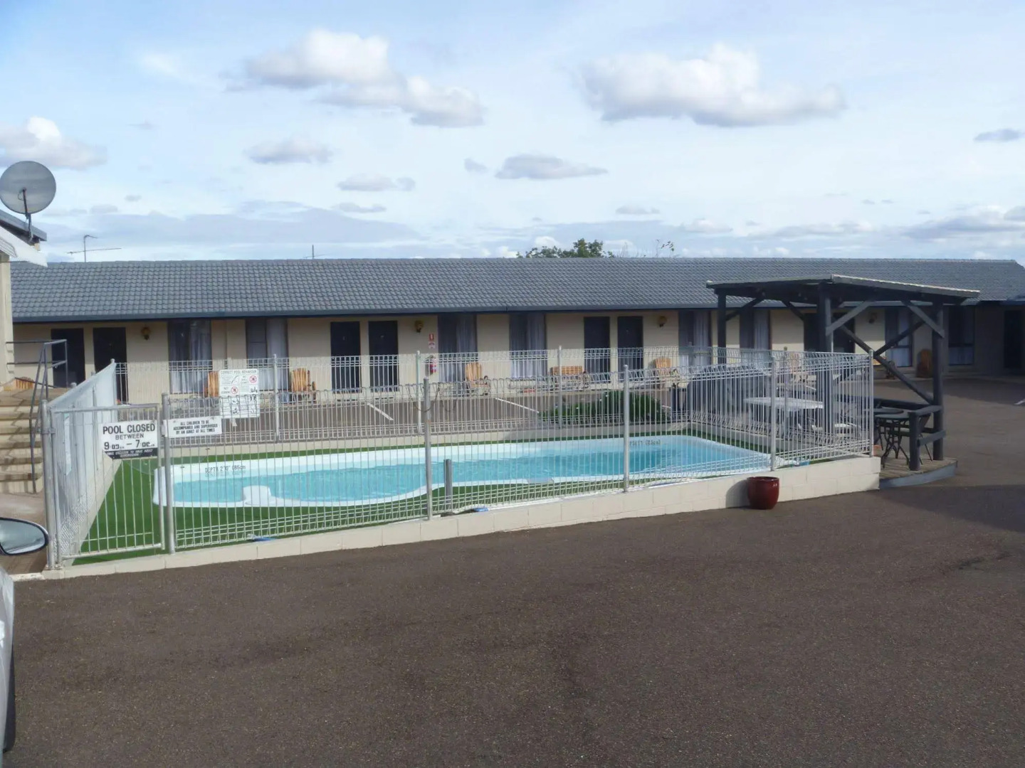 The Stagecoach Inn Motel