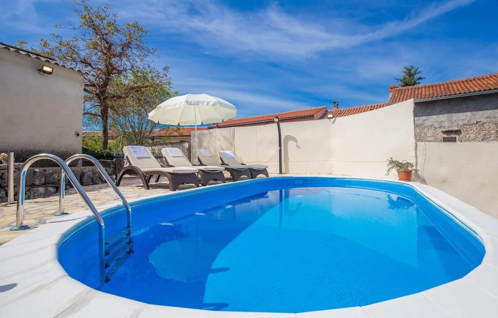 Beautiful Home in Sveti Vid With Wifi and 2 Bedrooms