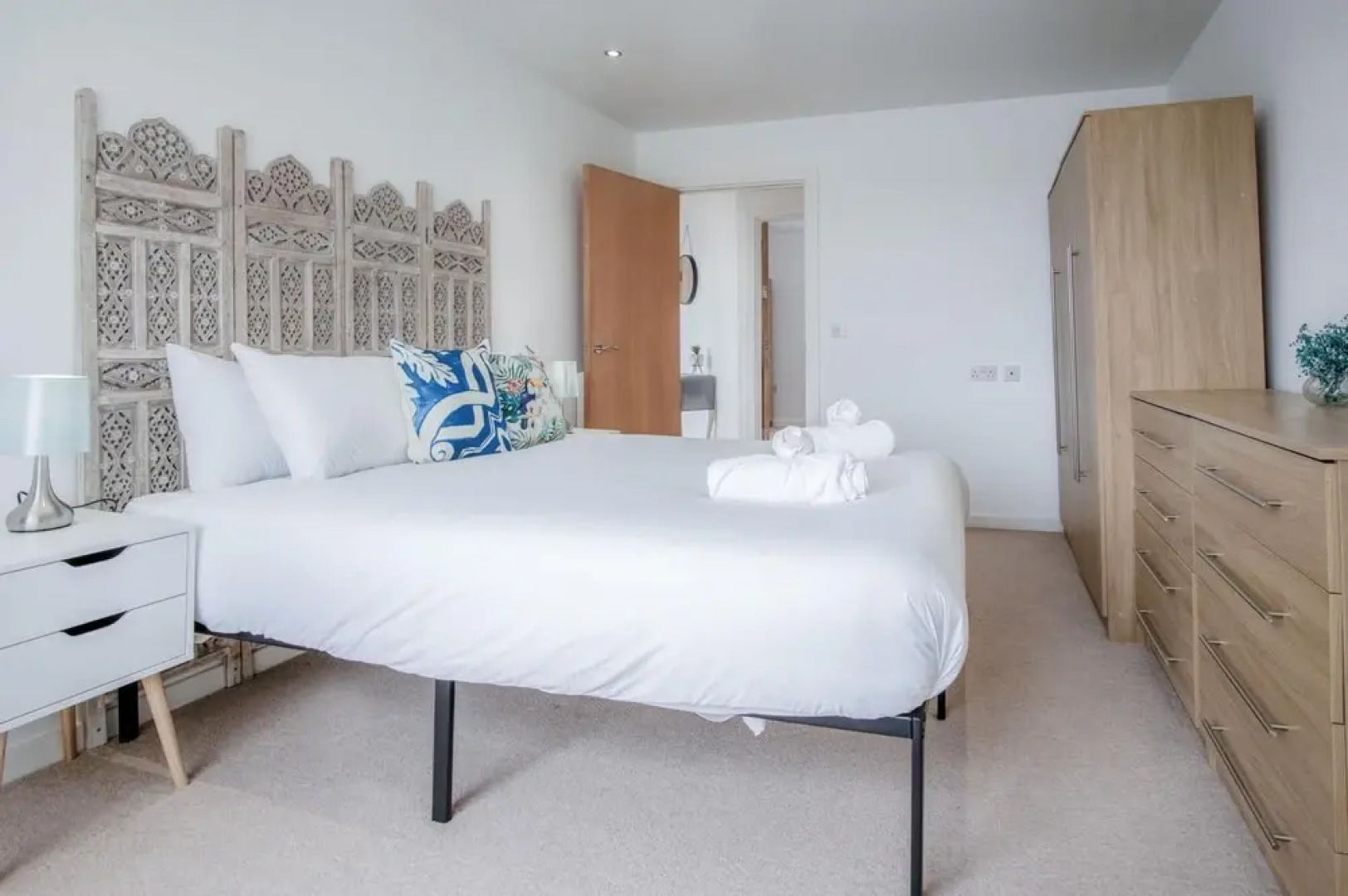 The Penthouse - 3 Bedroom Apartment - Llanelli