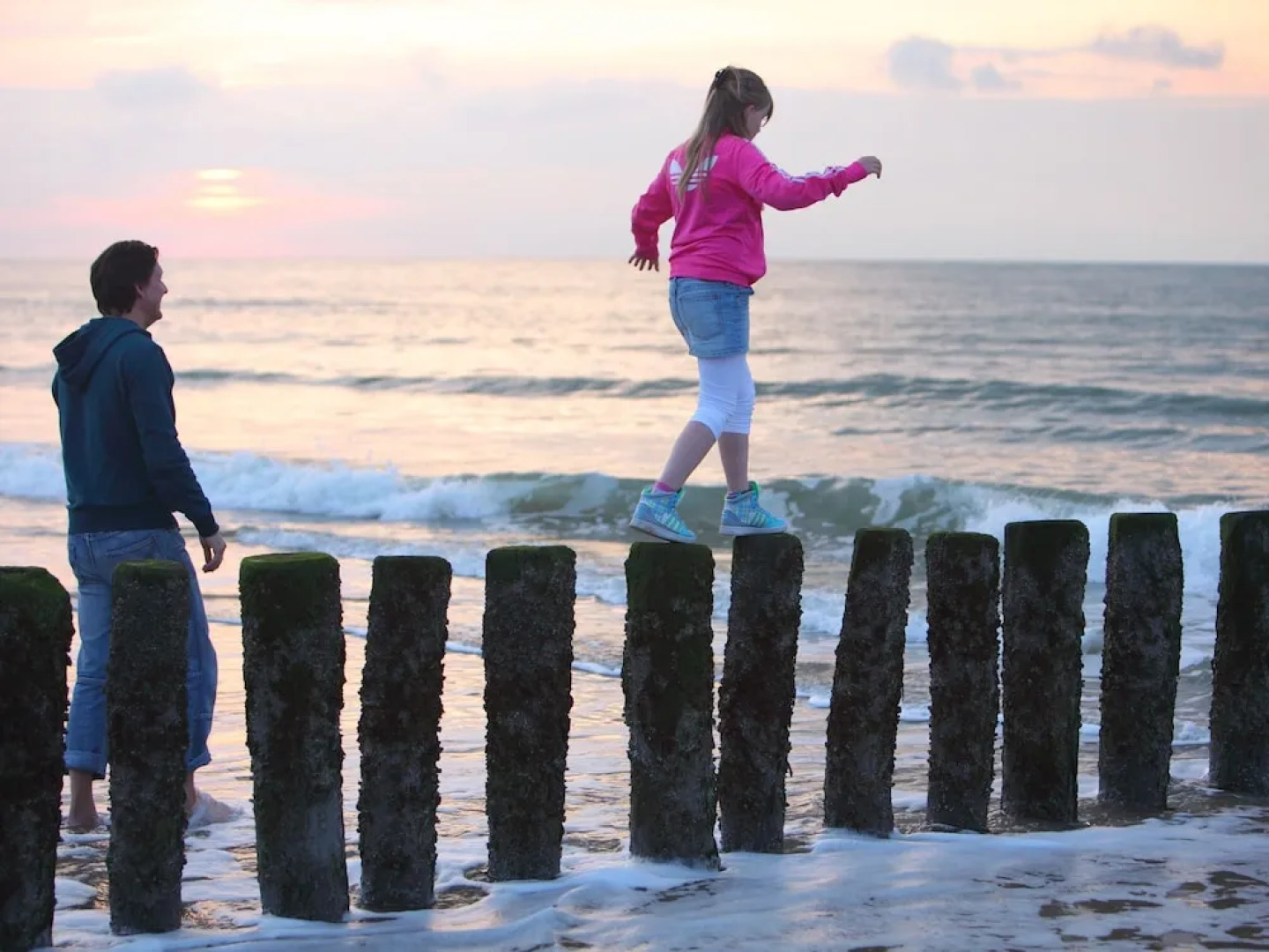 Detached, Well-kept Holiday Home With Wifi, Beach at 500 m