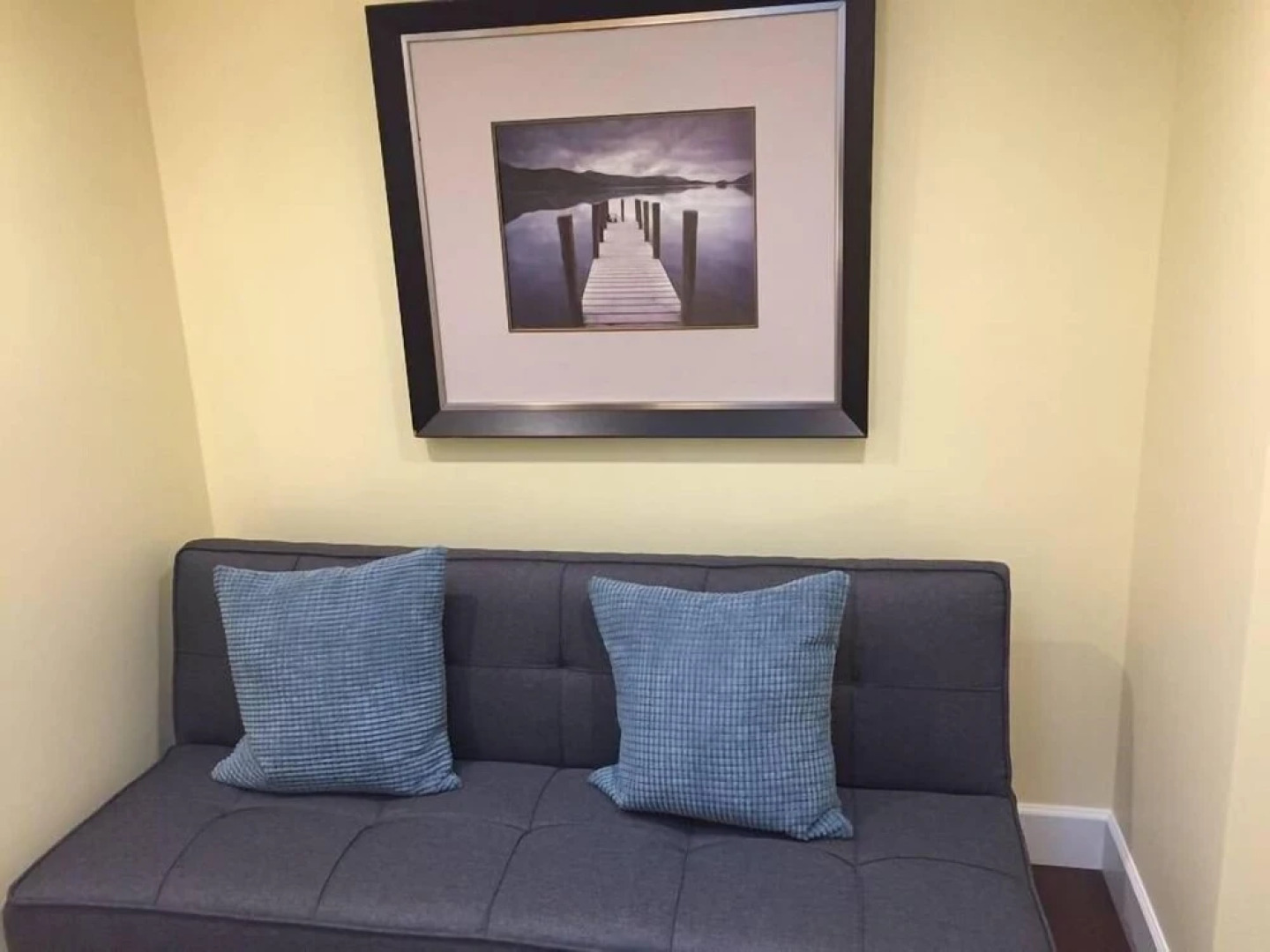 Arbutus Rose House by Elevate Rooms