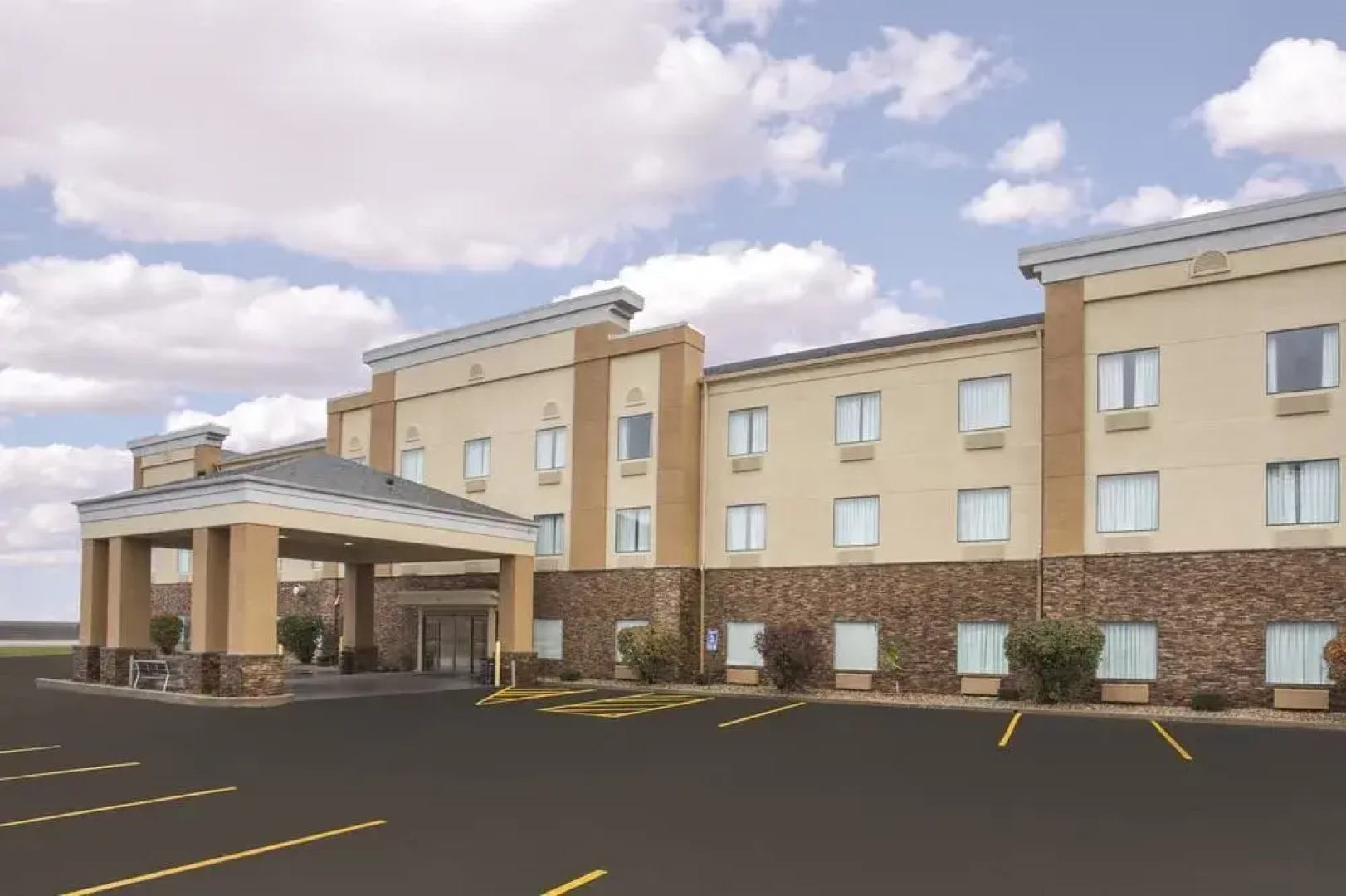 La Quinta Inn & Suites Pontoon Beach