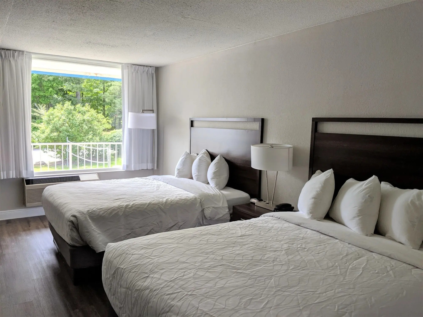 Lakefront Terrace Resort