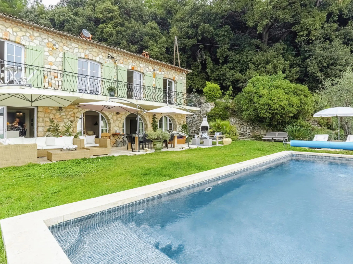 Mountain Villa With Panoramic Sea Views and Pool in Grasse