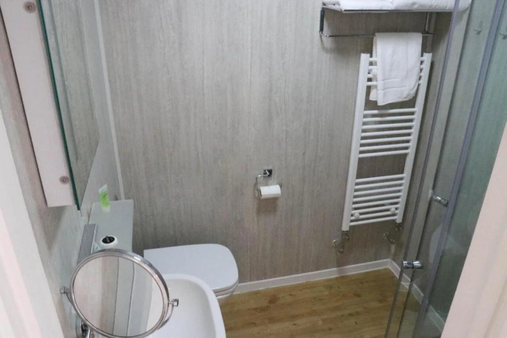 The Queens Head Hotel